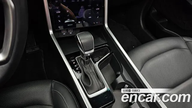 KG_Mobility_Ssangyong Torres 2022 thumb 9