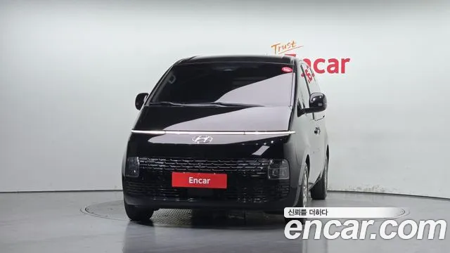 Hyundai Staria 2021 thumb 3