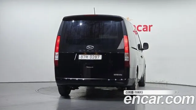 Hyundai Staria 2021 thumb 4