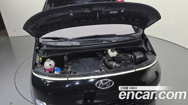 Hyundai Staria 2021 thumb 6