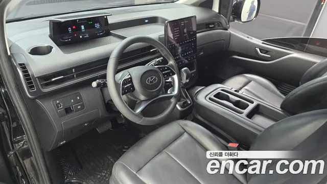 Hyundai Staria 2021 thumb 7