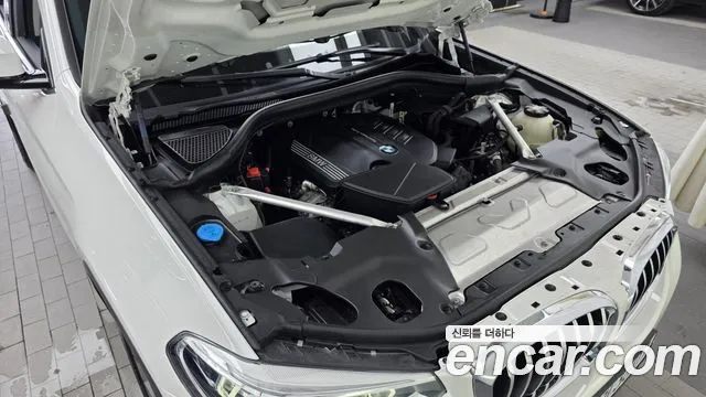 BMW X4 2020 thumb 6