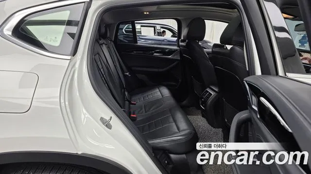 BMW X4 2020 thumb 12