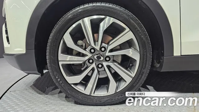 KG_Mobility_Ssangyong TIBOLI 2019 thumb 5