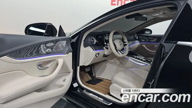 Mercedes-Benz AMG GT 2023 thumb 9