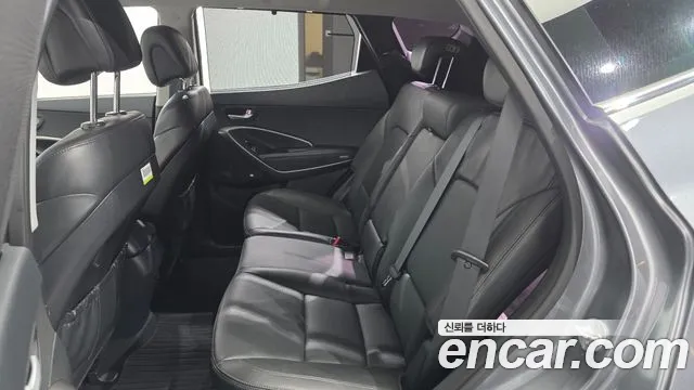 Hyundai Santa Fe 2017 thumb 11