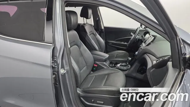 Hyundai Santa Fe 2017 thumb 12