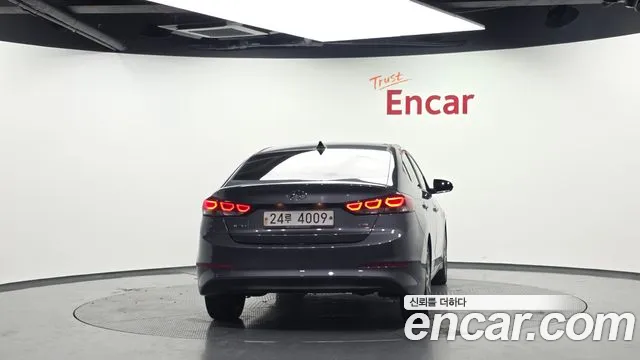 Hyundai Avante 2015 thumb 4