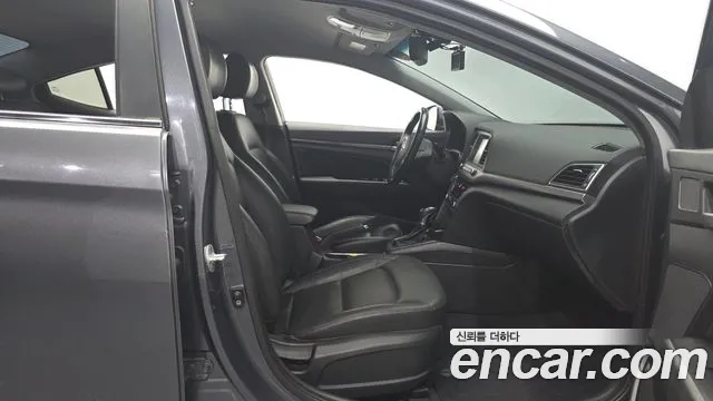 Hyundai Avante 2015 thumb 12