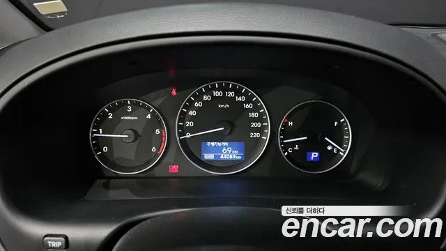 Hyundai Starex 2020 thumb 8