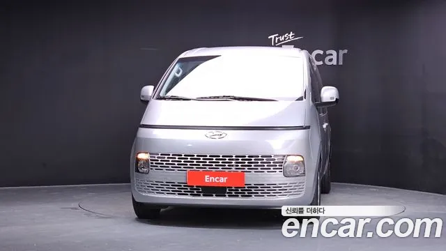 Hyundai Staria 2021 thumb 3