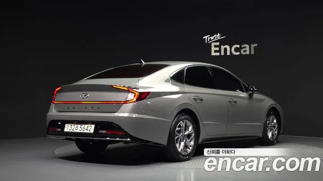 Hyundai Sonata 2022 thumb 2