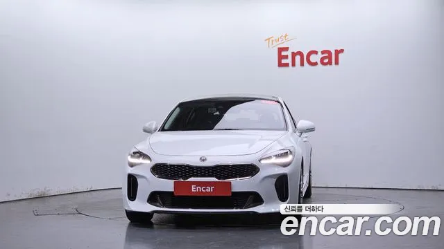 Kia Stinger 2017 thumb 2
