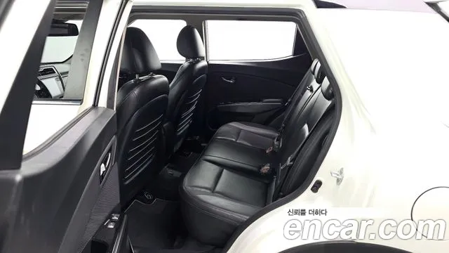 KG_Mobility_Ssangyong TIBOLI 2022 thumb 12
