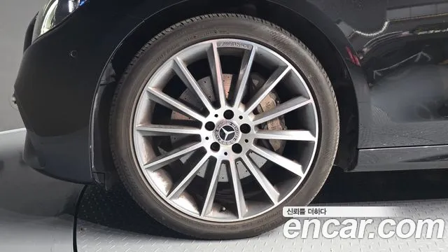 Mercedes-Benz E-Класс 2021 thumb 5