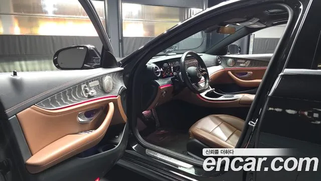 Mercedes-Benz E-Класс 2021 thumb 10