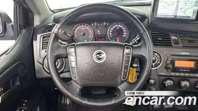 KG_Mobility_Ssangyong KORANDO 2013 thumb 12