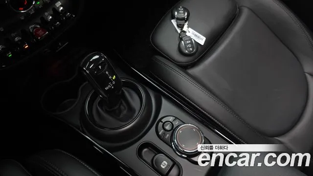 Mini Clubman 2019 thumb 8