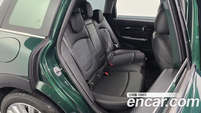 Mini Clubman 2019 thumb 10