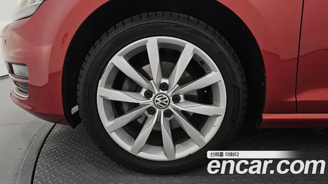 Volkswagen Golf Sportsvan 2015 thumb 5