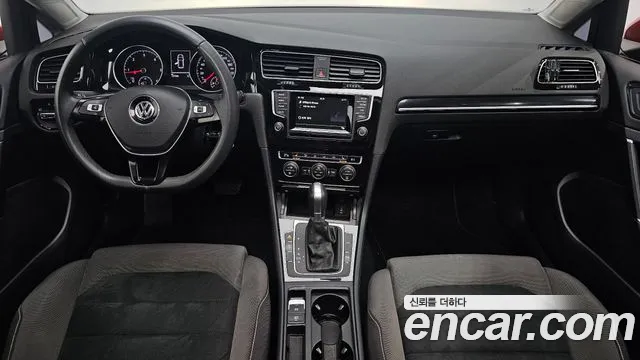 Volkswagen Golf Sportsvan 2015 thumb 7