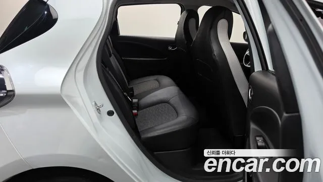 Renault ZOE 2021 thumb 11