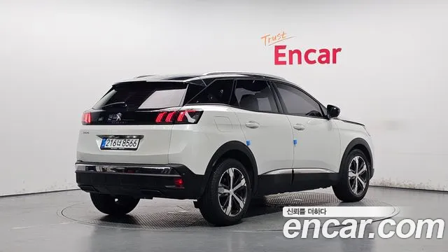 Peugeot 3008 2022 thumb 2