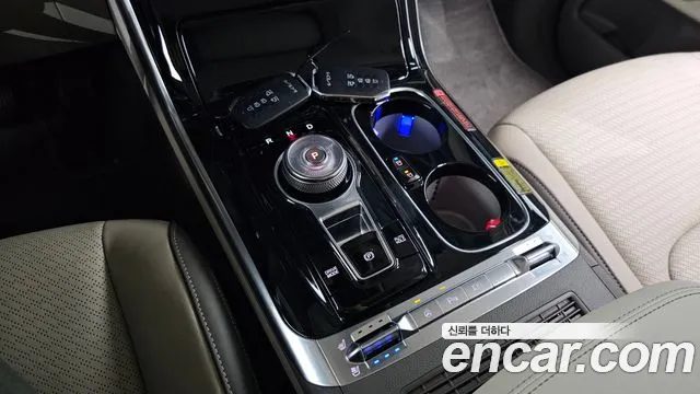 Kia Carnival 2022 thumb 9