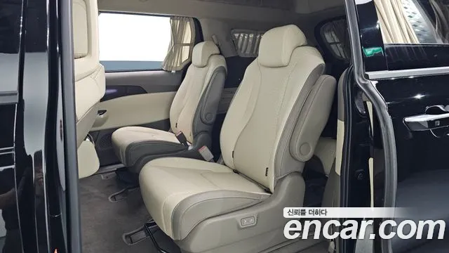Kia Carnival 2022 thumb 12