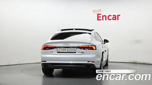 Audi A5 2019 thumb 3