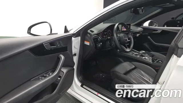 Audi A5 2019 thumb 9