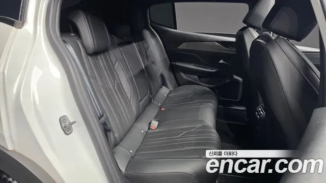 Peugeot 408 2023 thumb 12