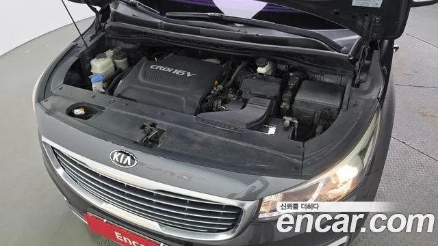Kia Carnival 2014 thumb 6