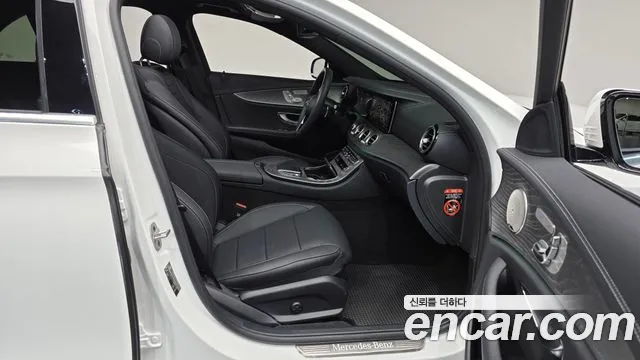 Mercedes-Benz E-Класс 2023 thumb 10