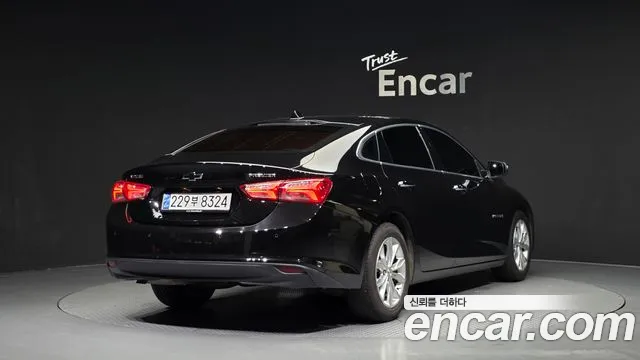 Chevrolet Malibu 2020 thumb 2