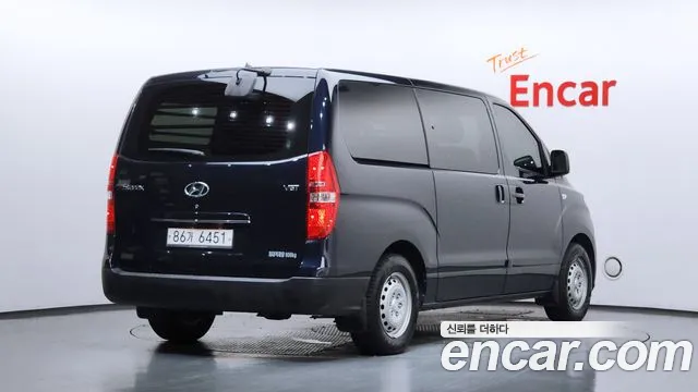 Hyundai Starex 2020 thumb 2