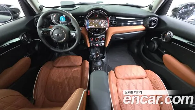 Mini Hatch 2024 thumb 7
