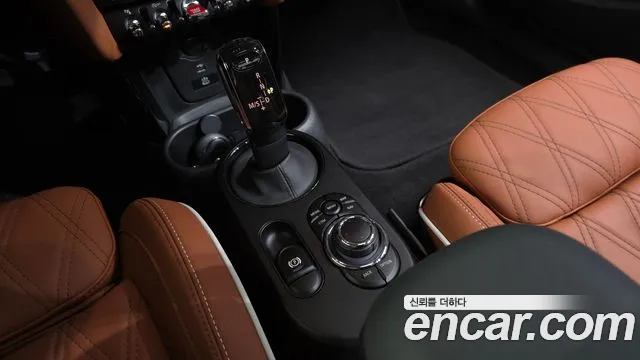 Mini Hatch 2024 thumb 9