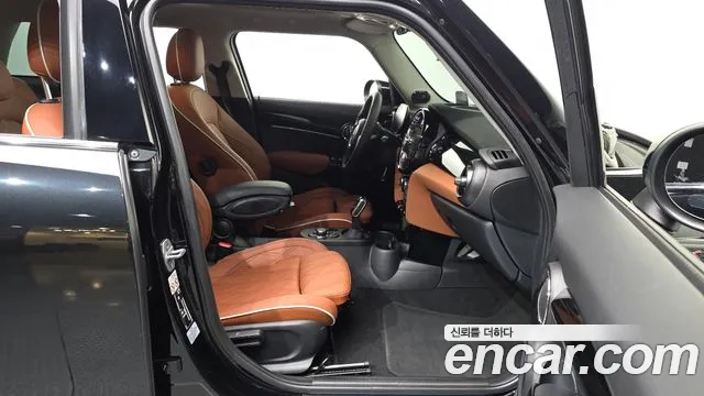 Mini Hatch 2024 thumb 11
