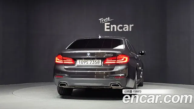 BMW 5 серии 2020 thumb 4