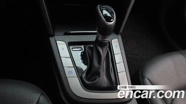 Hyundai Avante 2017 thumb 9