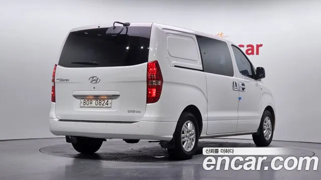 Hyundai Starex 2017 thumb 2