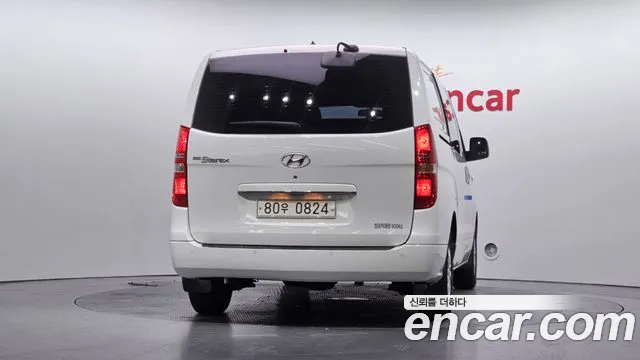 Hyundai Starex 2017 thumb 4