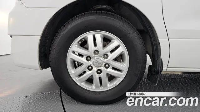 Hyundai Starex 2017 thumb 5