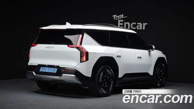 Kia EV9 2023 thumb 2