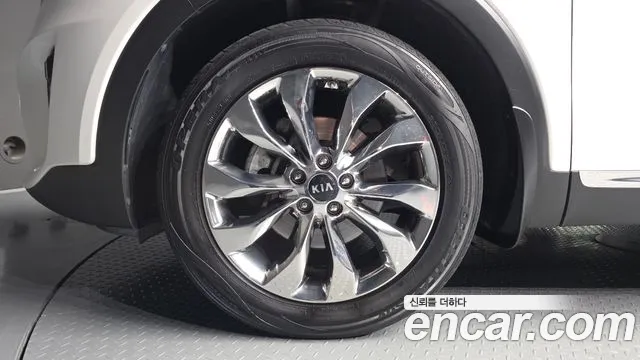 Kia Sorento 2019 thumb 5