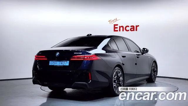 BMW i5 2023 thumb 2