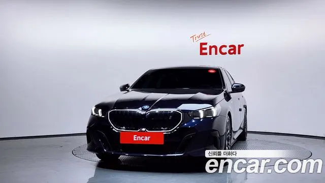 BMW i5 2023 thumb 3
