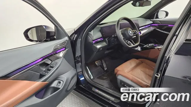 BMW i5 2023 thumb 10