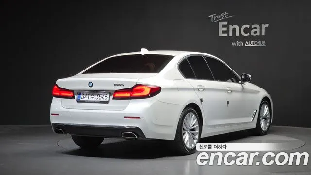 BMW 5 серии 2021 thumb 2